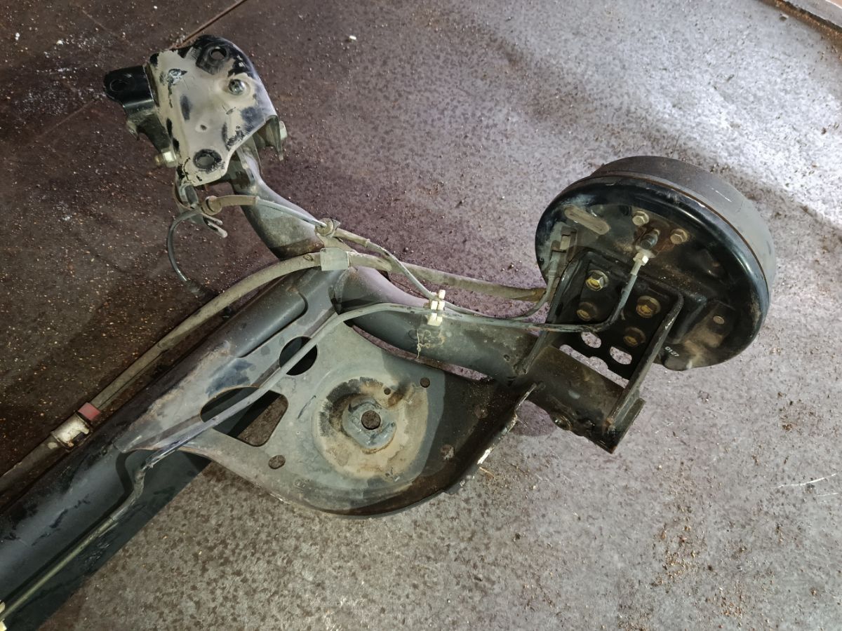 Балка подвески на Nissan March AK12 CR12DE Фото 6