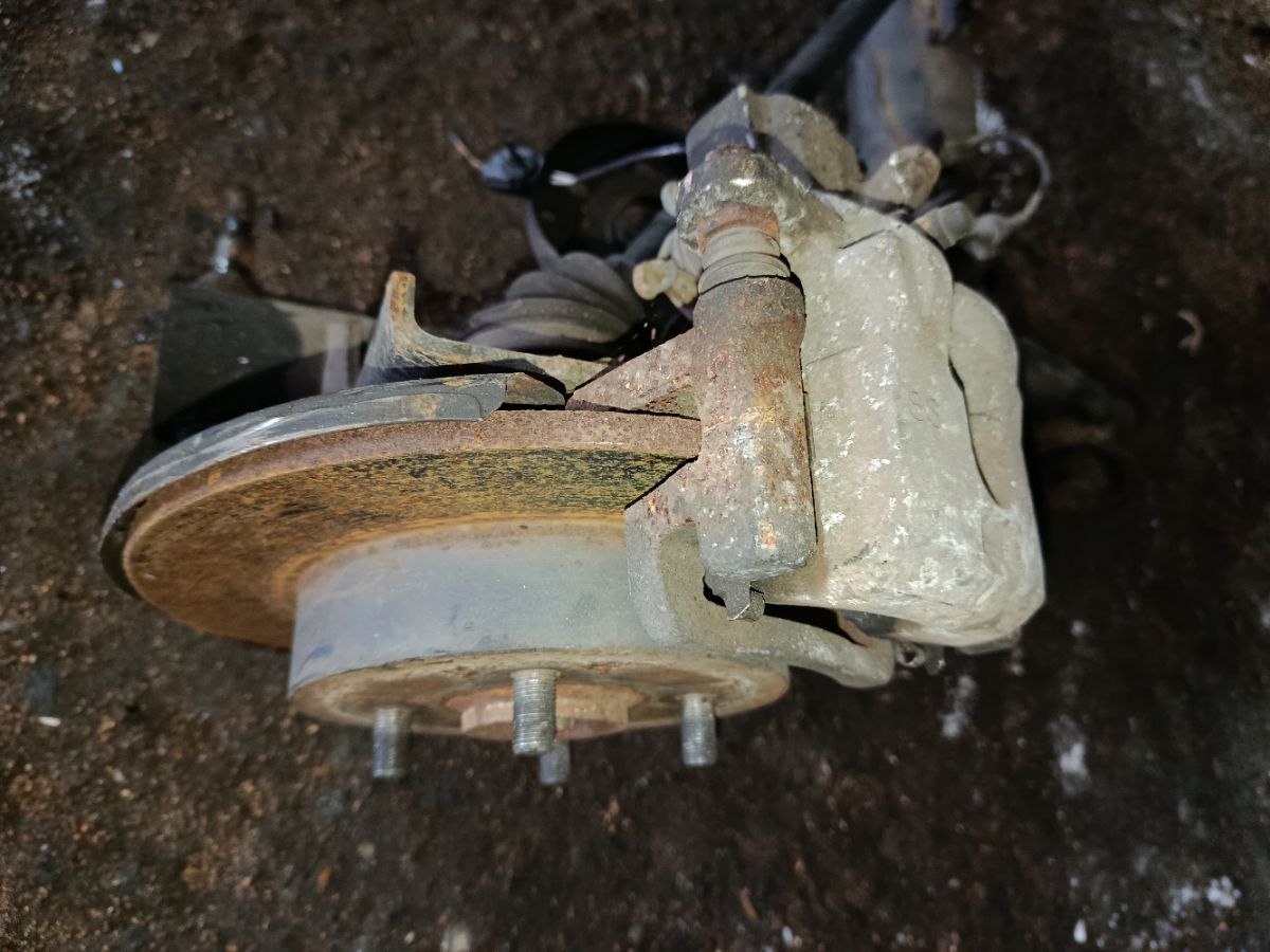 Балка подвески на Suzuki Swift ZD72S K12B Фото 9