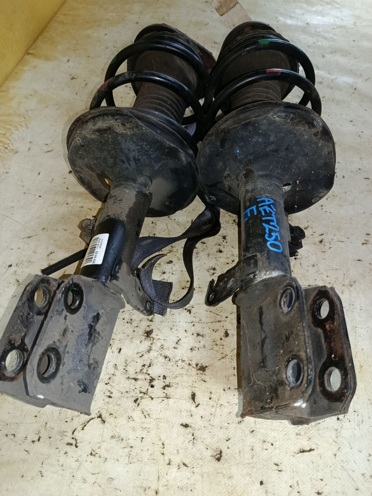 Стойка амортизатора на Toyota Avensis AZT250 1AZ-FSE Фото 4