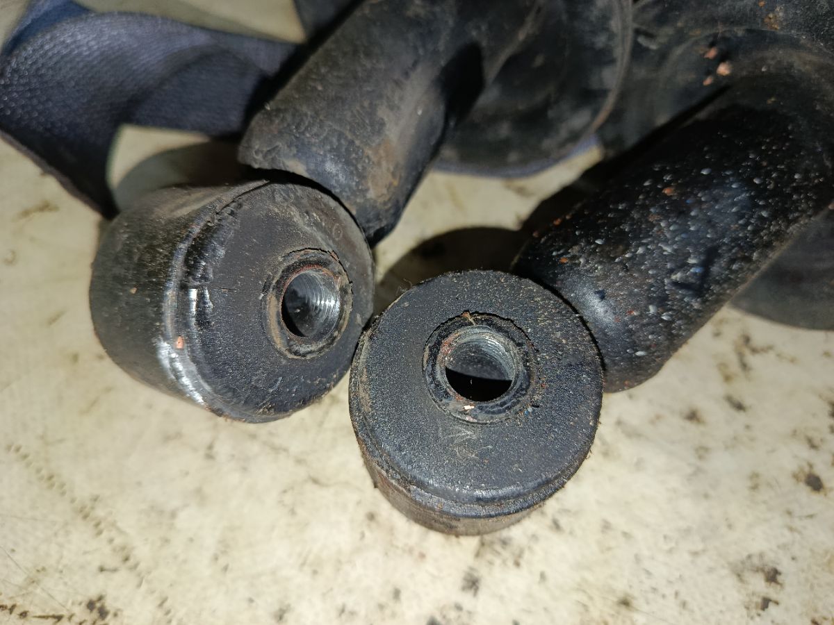 Стойка амортизатора 341342, MR519006, MR554527, ST-049-2147, ST-049R-CS2A на Mitsubishi Lancer Cedia CS2A 4G15 Фото 4