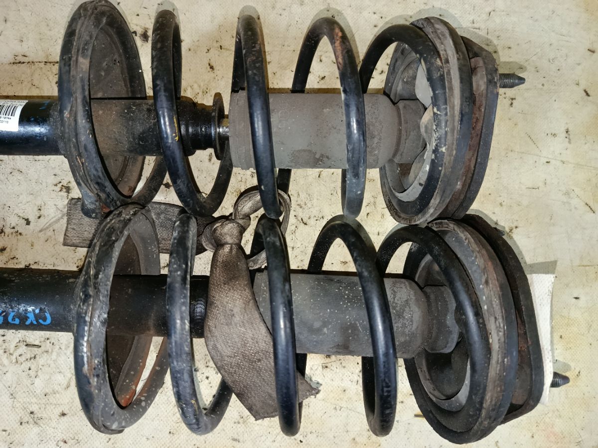 Стойка амортизатора на Mitsubishi Lancer CK2A 4G15 Фото 3