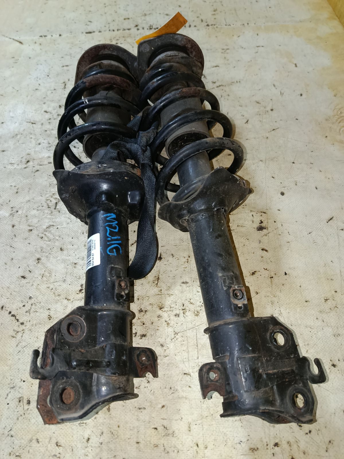 Стойка амортизатора на Daihatsu Yrv M211G K3-VE Фото 4