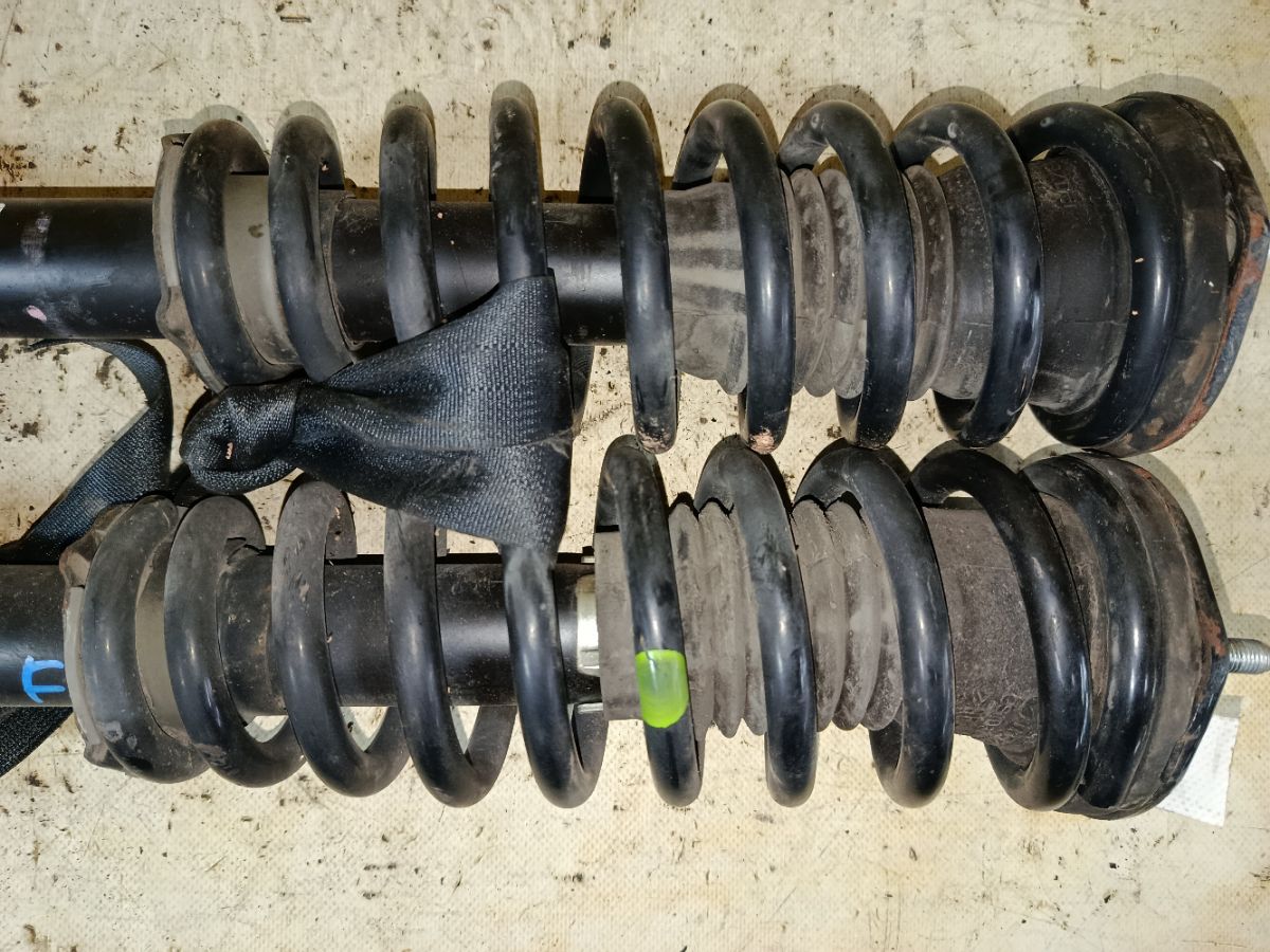 Стойка амортизатора на Mazda Atenza GHEFW LF Фото 3