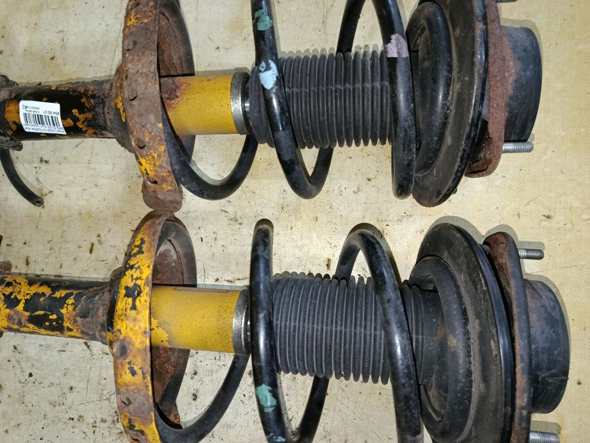 Стойка амортизатора на Subaru Legacy Wagon BR9 EJ25 Фото 4