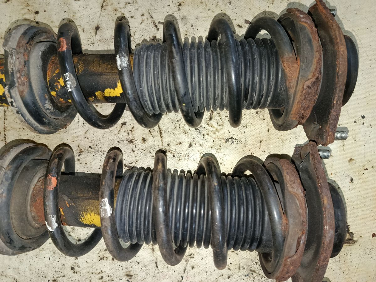 Стойка амортизатора на Subaru Legacy Wagon BR9 EJ25 Фото 9