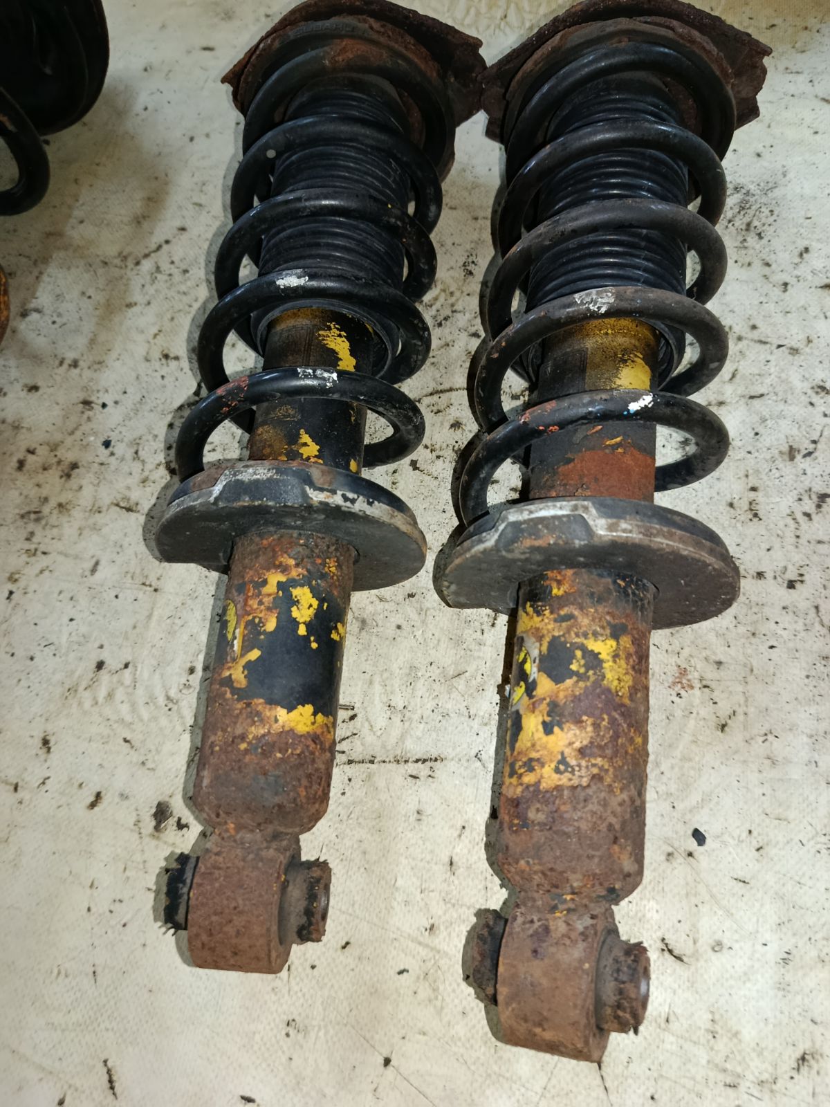 Стойка амортизатора на Subaru Legacy Wagon BR9 EJ25 Фото 10