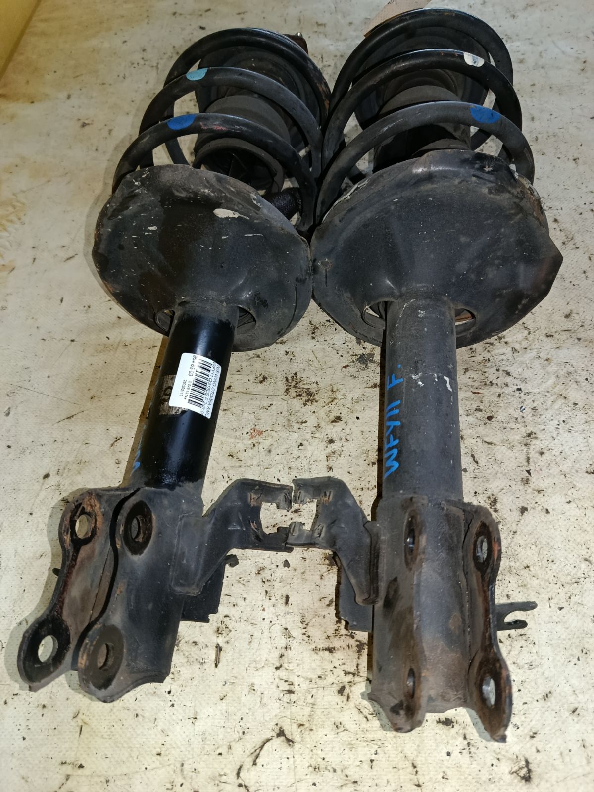 Стойка амортизатора на Nissan Wingroad WFY11 QG15DE Фото 4