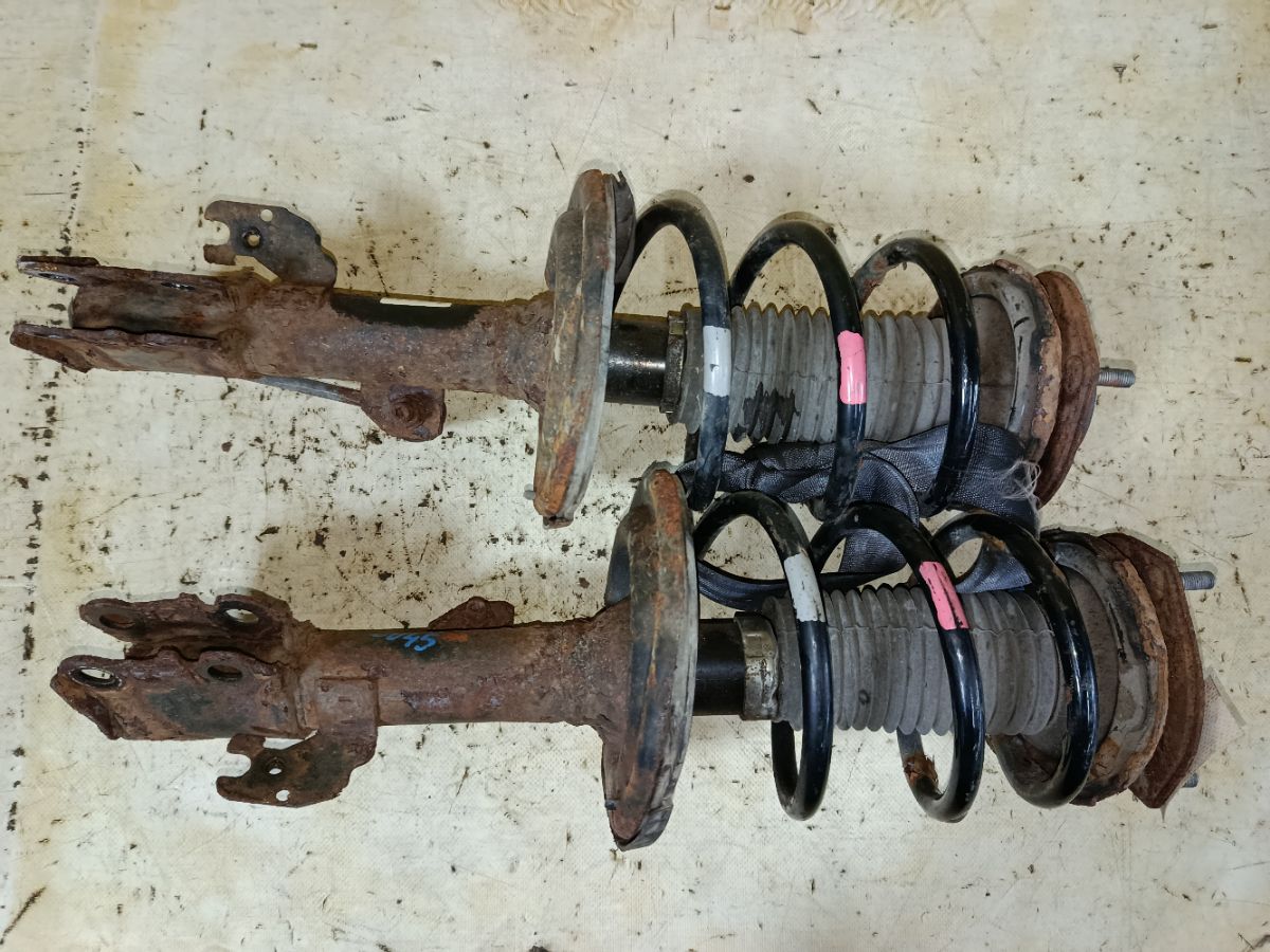 Стойка амортизатора на Toyota Camry ACV45 2AZ-FE Фото 1