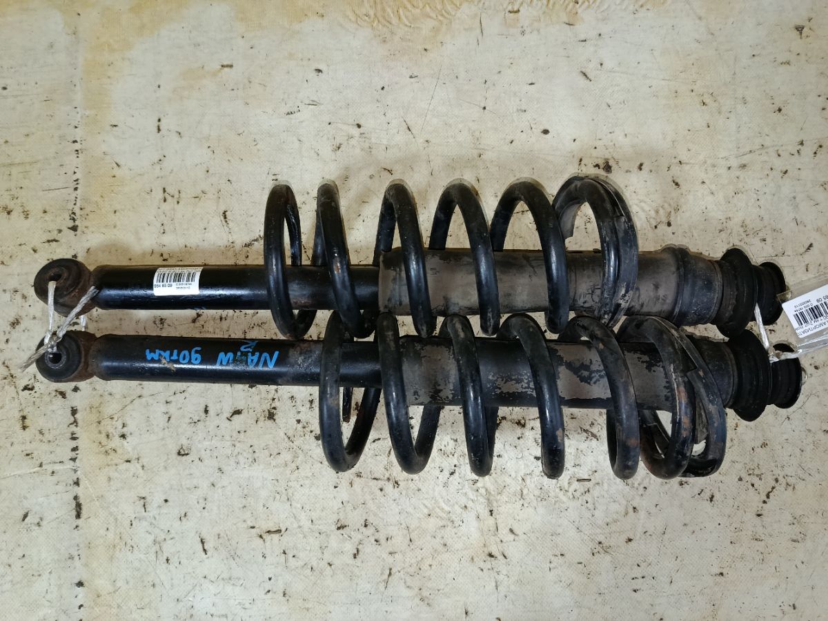 Амортизатор на Mitsubishi Grandis NA4W Фото 1