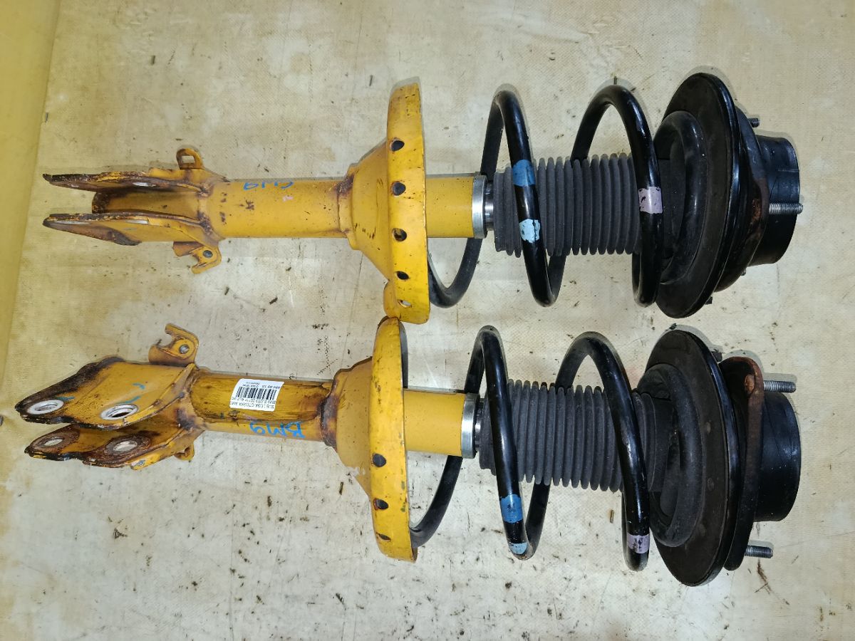 Стойка амортизатора на Subaru Legacy BM9 EJ253 Фото 2