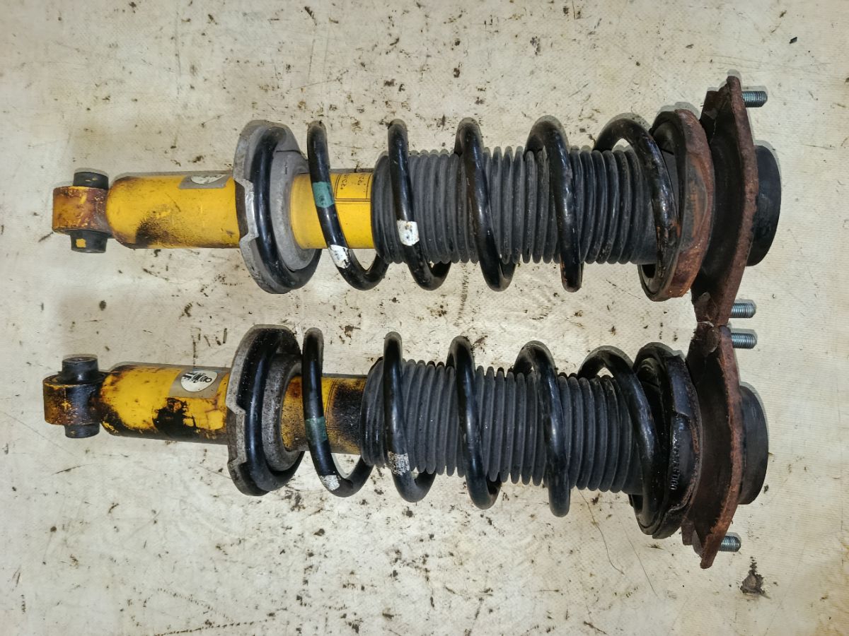 Стойка амортизатора на Subaru Legacy BM9 EJ253 Фото 7