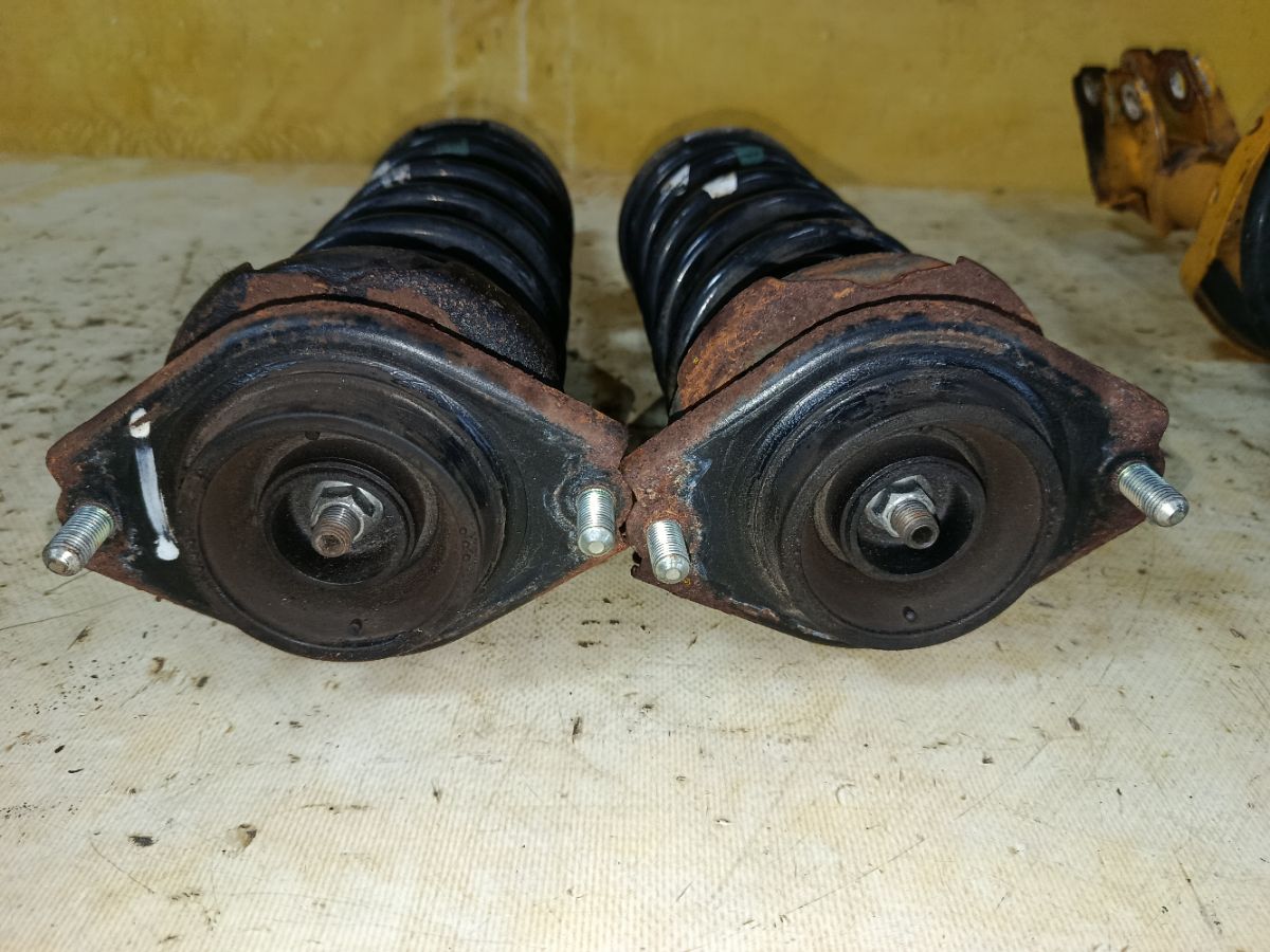 Стойка амортизатора на Subaru Legacy BM9 EJ253 Фото 8