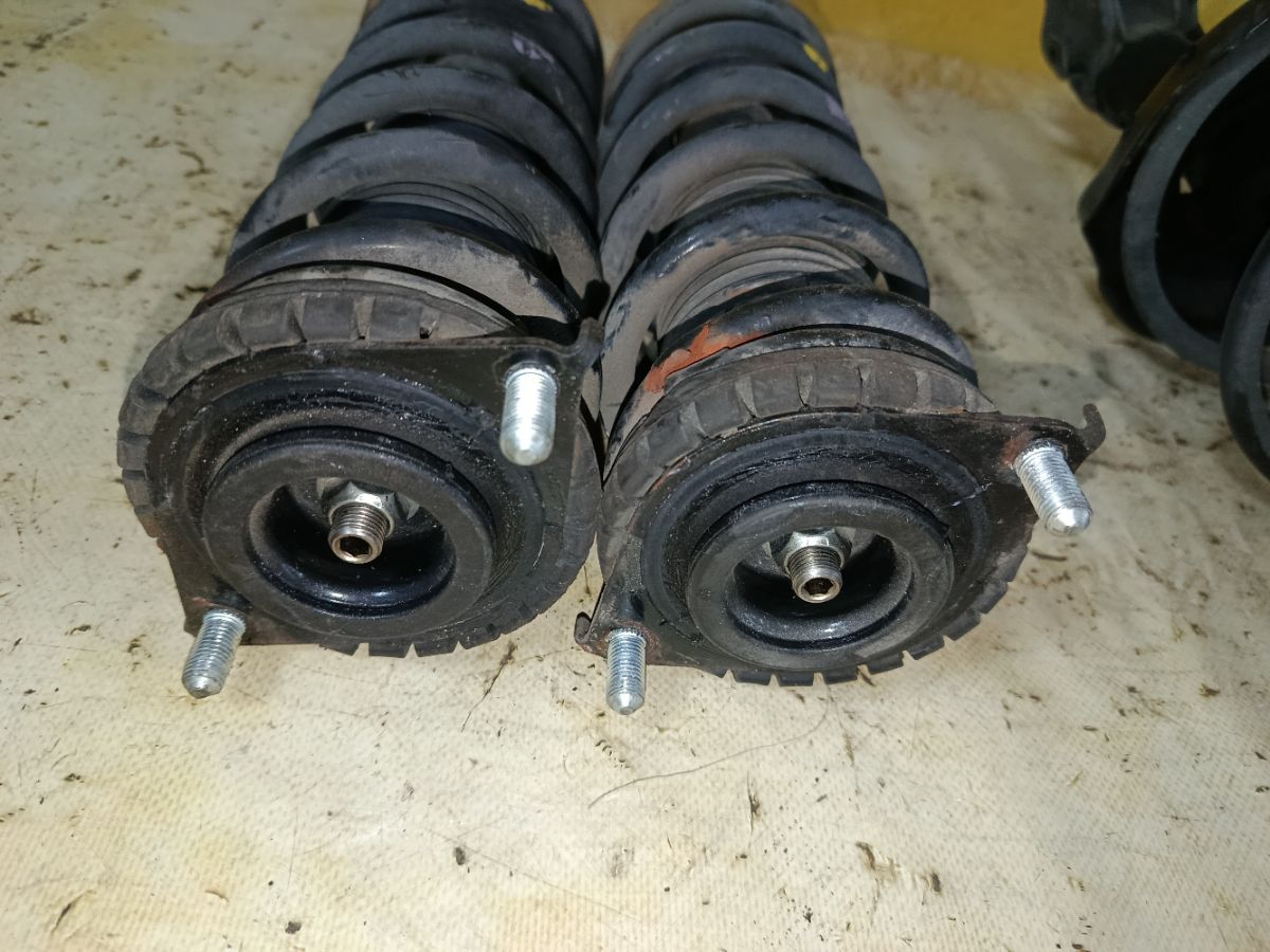 Стойка амортизатора на Subaru Legacy BL5 EJ20 Фото 7