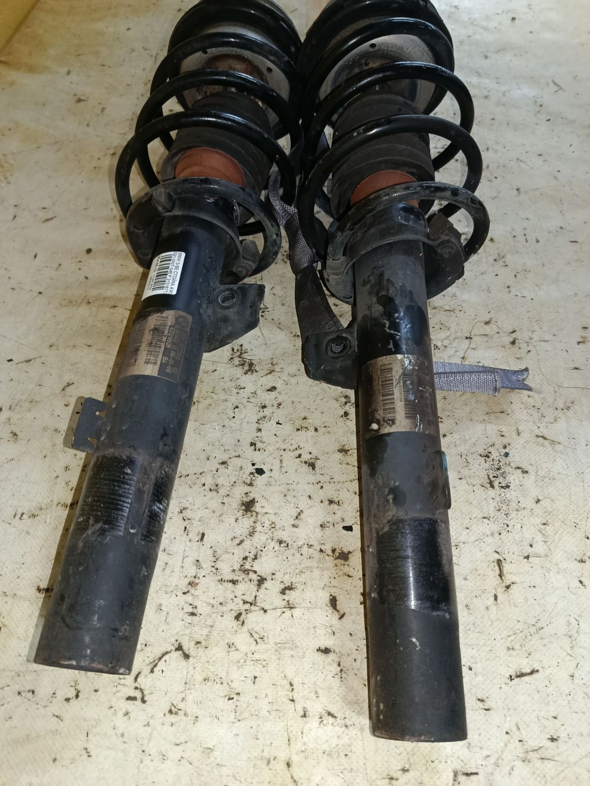 Стойка амортизатора 3131677291802, 3131677291702 на Bmw 3-Series E91-VW72 N46 Фото 4