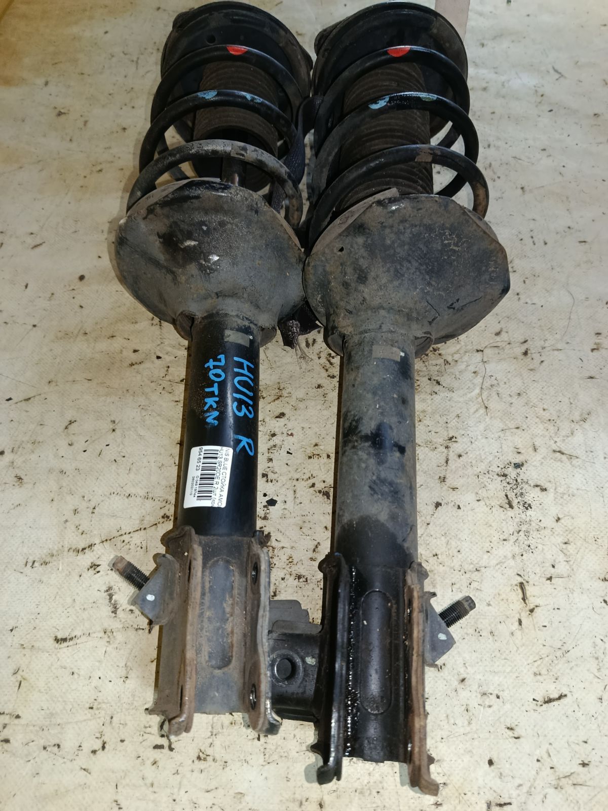 Стойка амортизатора на Nissan Bluebird HU13 SR20DE Фото 4