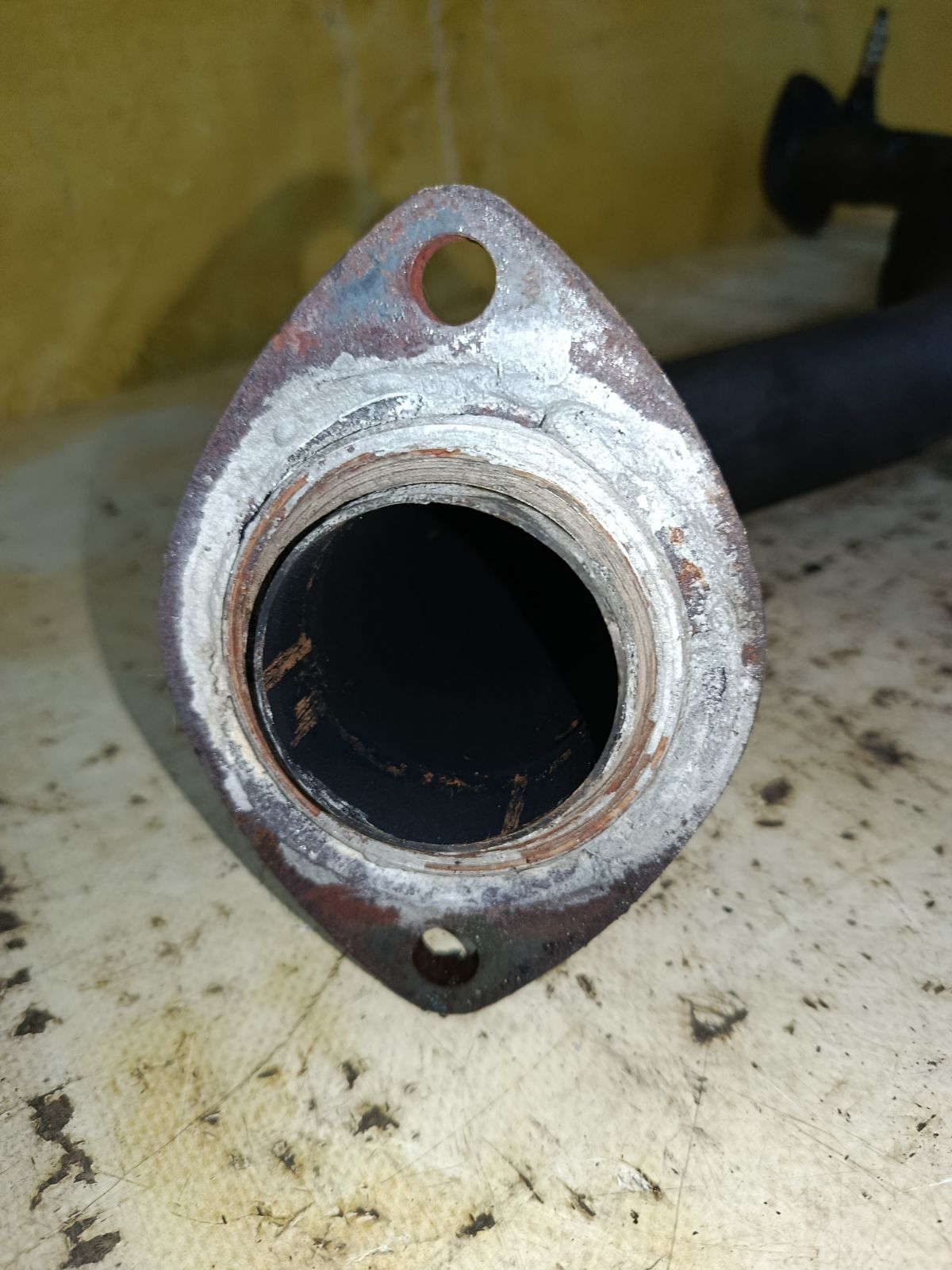 Глушитель на Toyota Camry ACV45 2AZ-FE Фото 5