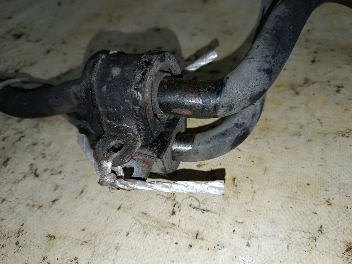 Стабилизатор на Subaru Legacy Wagon BP5 EJ20X Фото 3