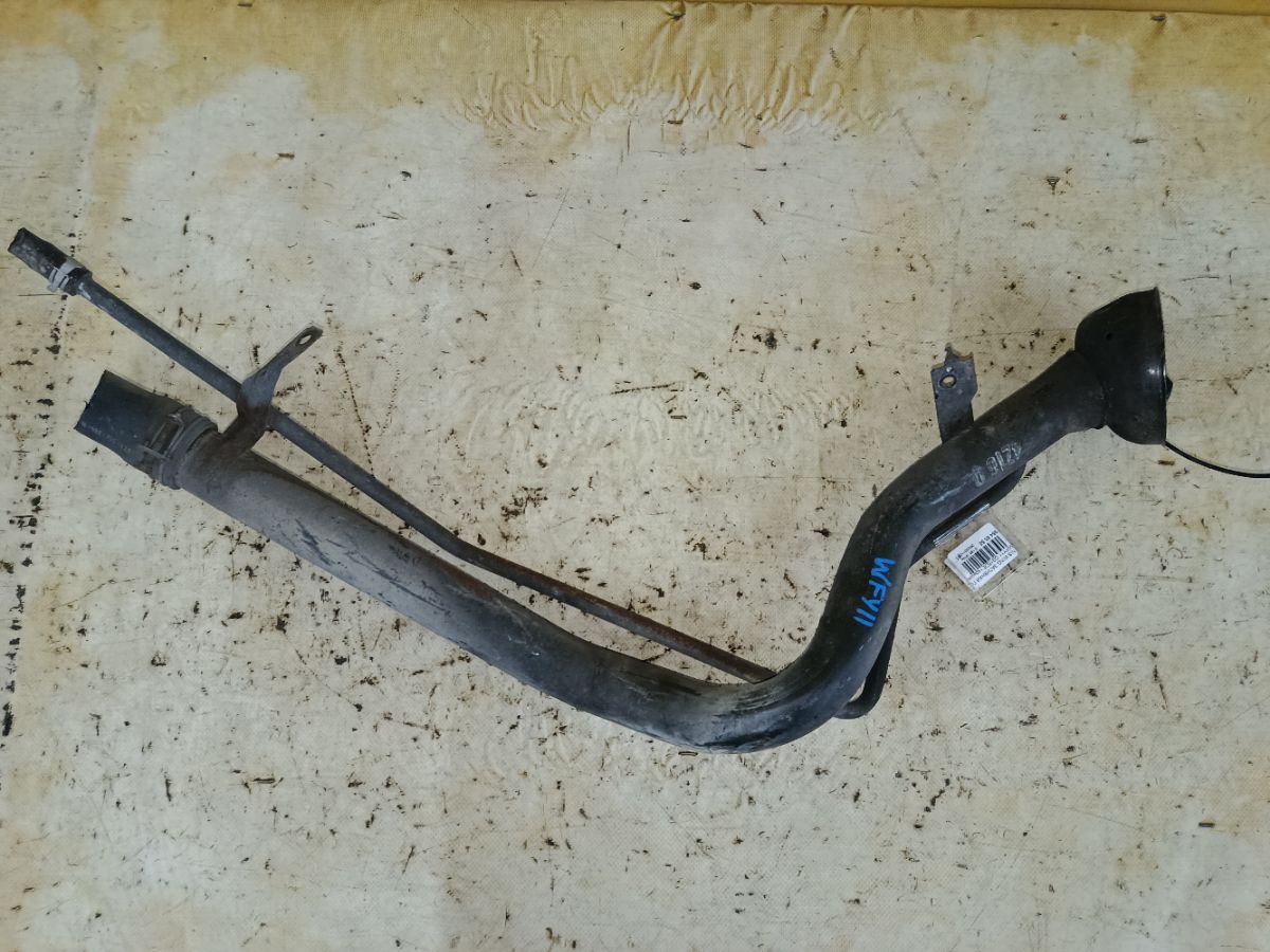 Заливная горловина топливного бака на Nissan Wingroad WFY11 QG15DE Фото 1