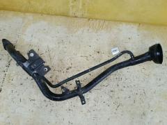 Заливная горловина топливного бака на Nissan X-Trail NT30 QR20DE