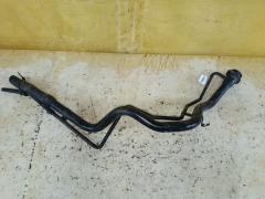 Заливная горловина топливного бака на Mitsubishi Grandis NA4W 4G69