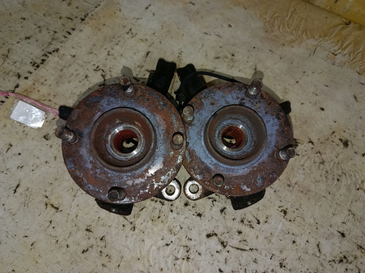 Ступица на Nissan Sunny FNB15 QG15DE Фото 2