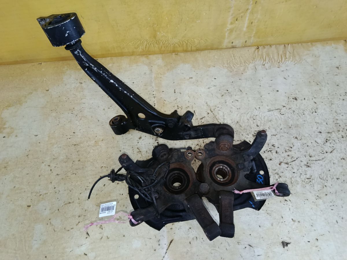 Ступица на Nissan X-Trail NT30 QR20DE Фото 1