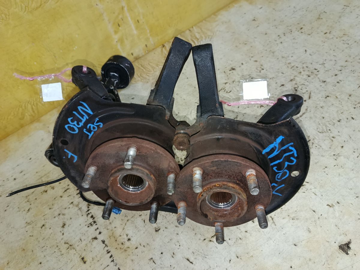 Ступица на Nissan X-Trail NT30 QR20DE Фото 3