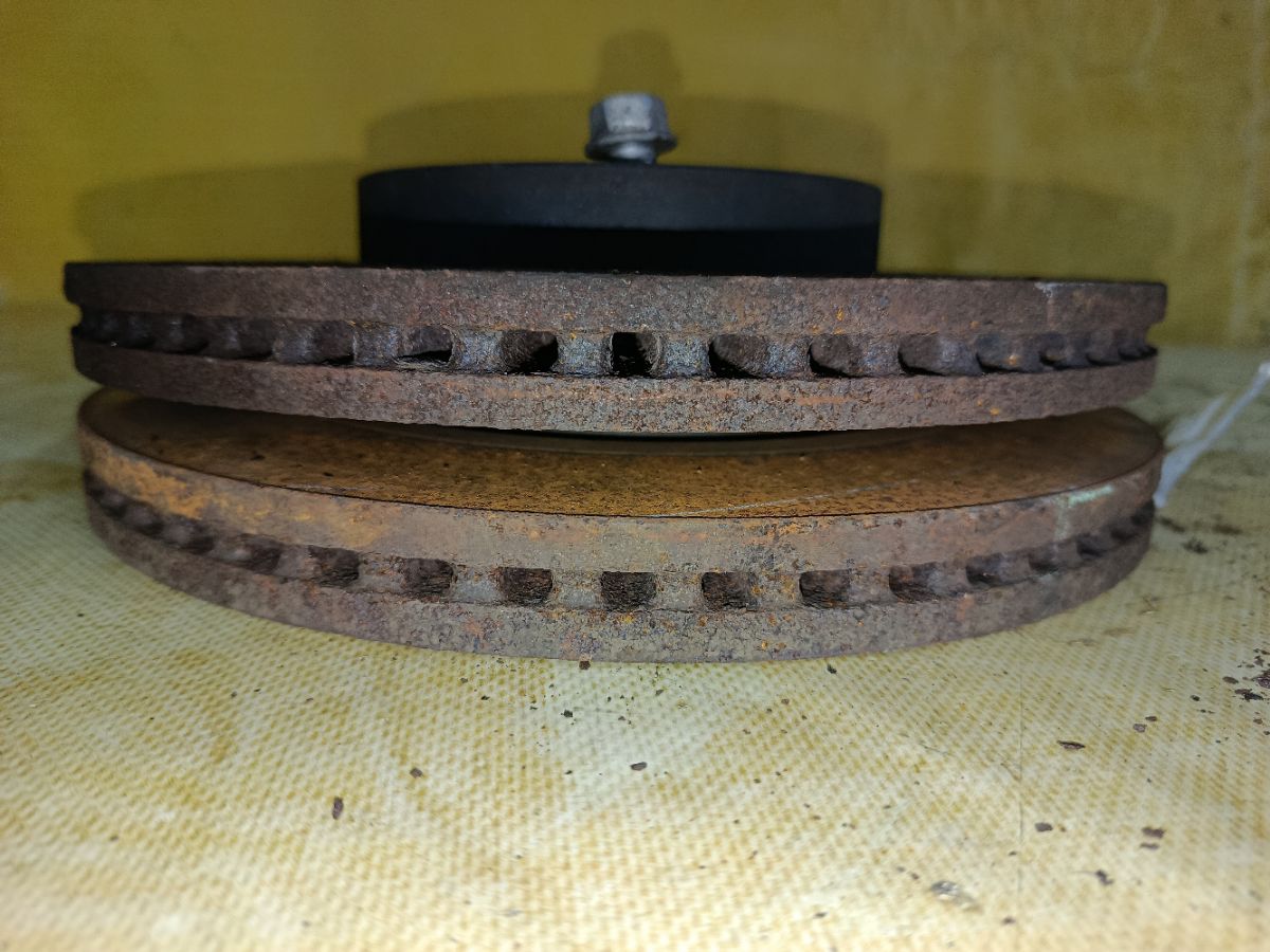 Тормозной диск на Mazda Atenza GHEFW LF Фото 2