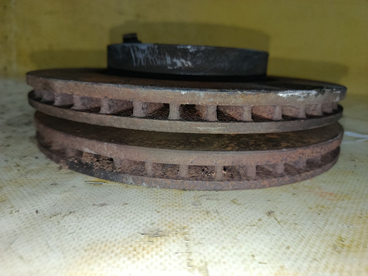 Тормозной диск на Honda Accord CL8 K20A Фото 2