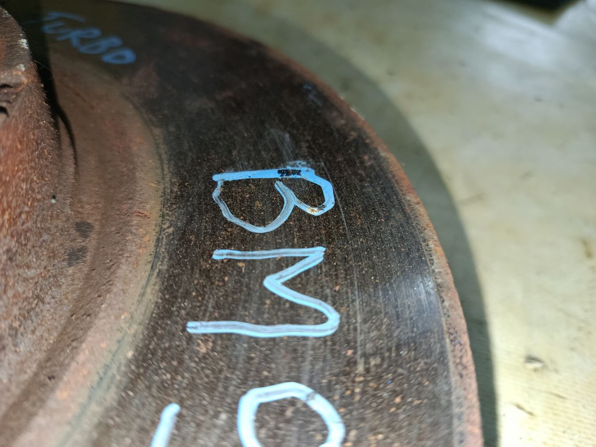 Тормозной диск на Subaru Legacy BM9 EJ255 Фото 3