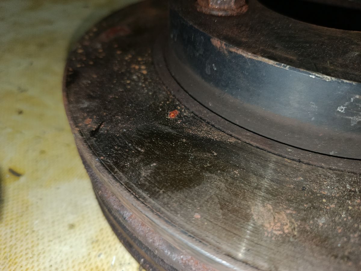 Тормозной диск 40206-4M400, 40206-4M401, 40206-4M402, 40206-4M403, 40206-4M404 на Nissan Sunny FB15 QG15DE Фото 3