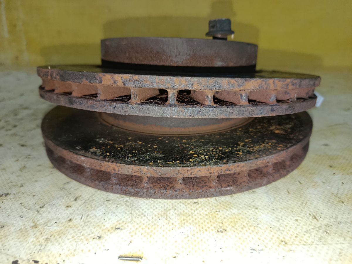 Тормозной диск на Honda Cr-V RD5 K20A Фото 2