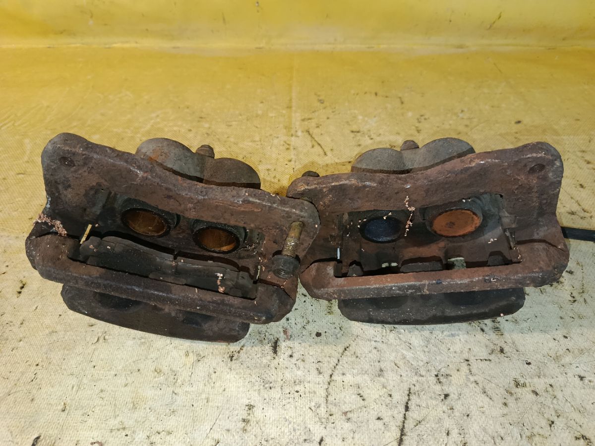 Суппорт на Subaru Legacy Wagon BH5 EJ204 Фото 3