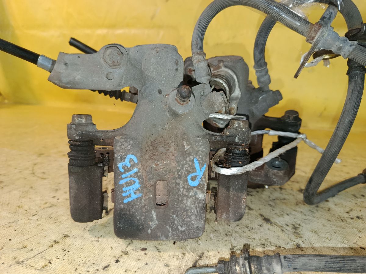 Суппорт на Nissan Bluebird HU13 SR20DE Фото 2