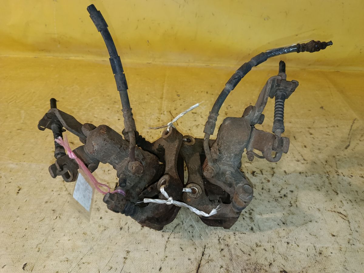 Суппорт на Mazda Atenza GH5AW L5-VE Фото 1