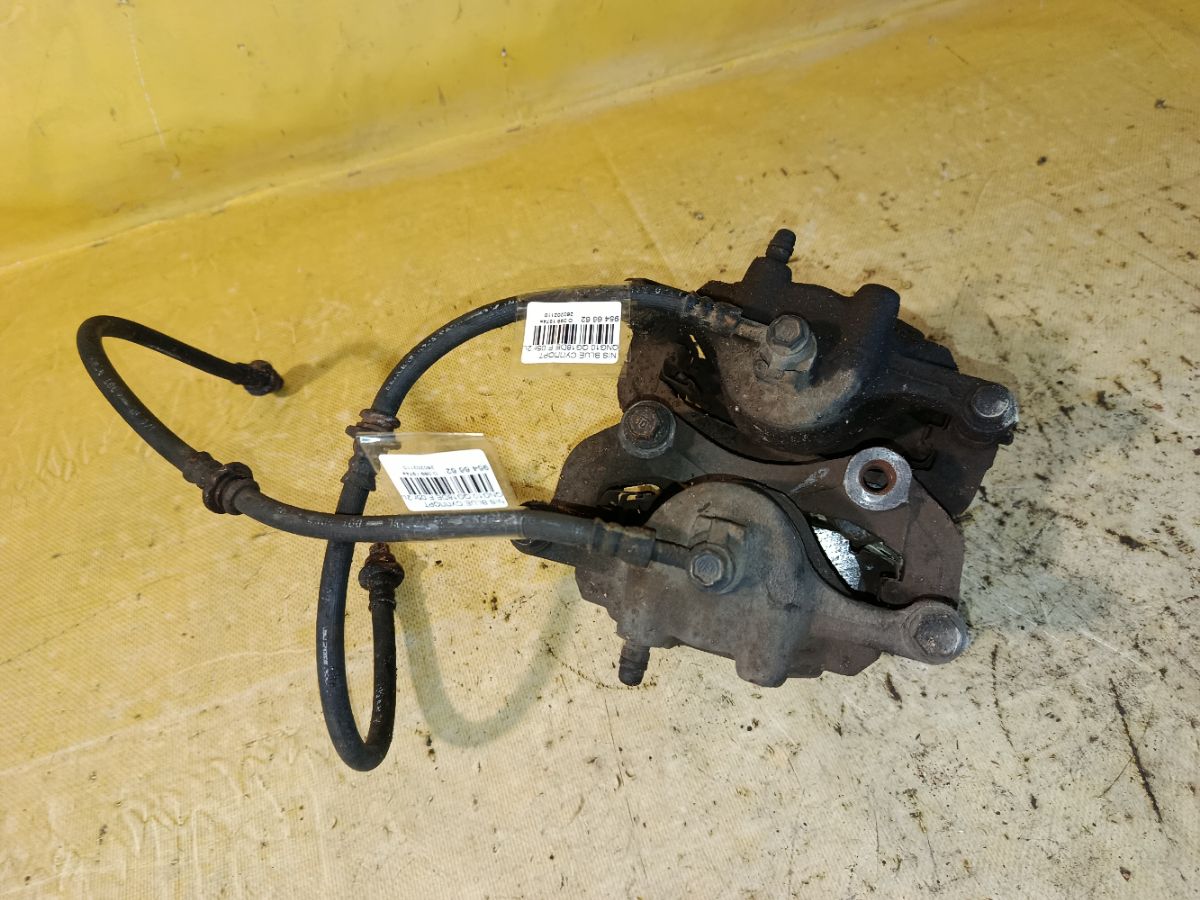 Суппорт на Nissan Bluebird Sylphy QNG10 QG18DE Фото 1