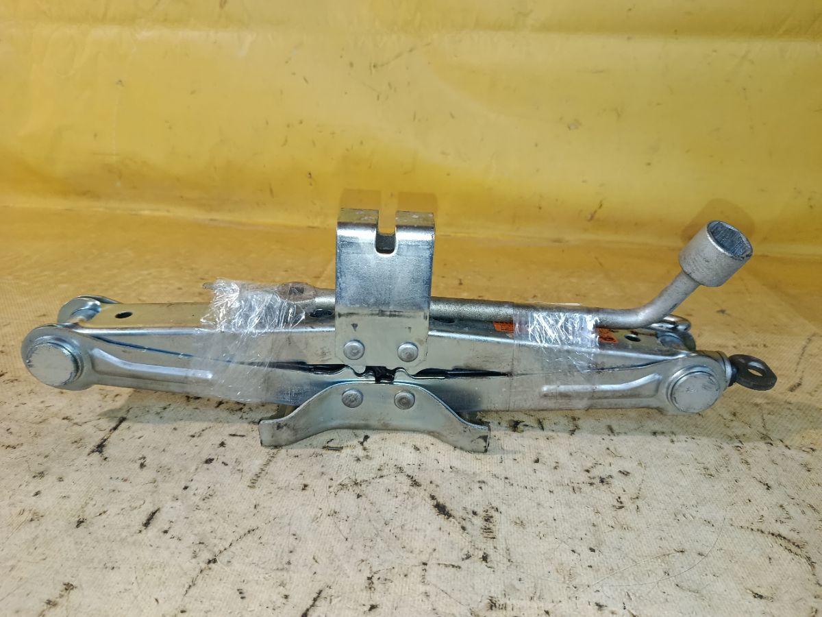 Домкрат на Nissan Murano TNZ51 Фото 2