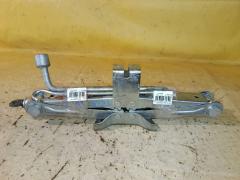 Домкрат на Nissan Murano TNZ51