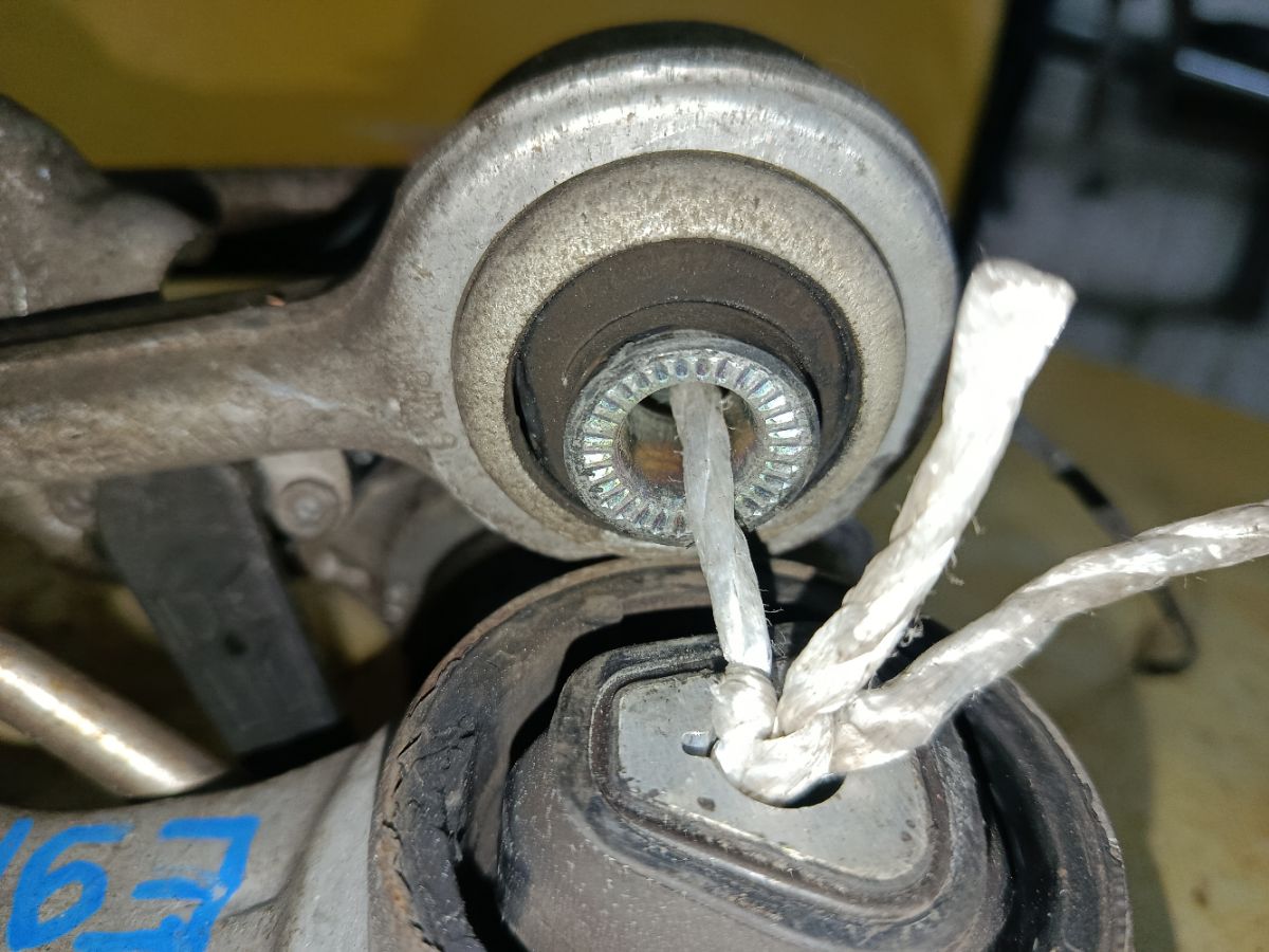 Рычаг на Bmw 3-Series E91-US72 N46N Фото 3