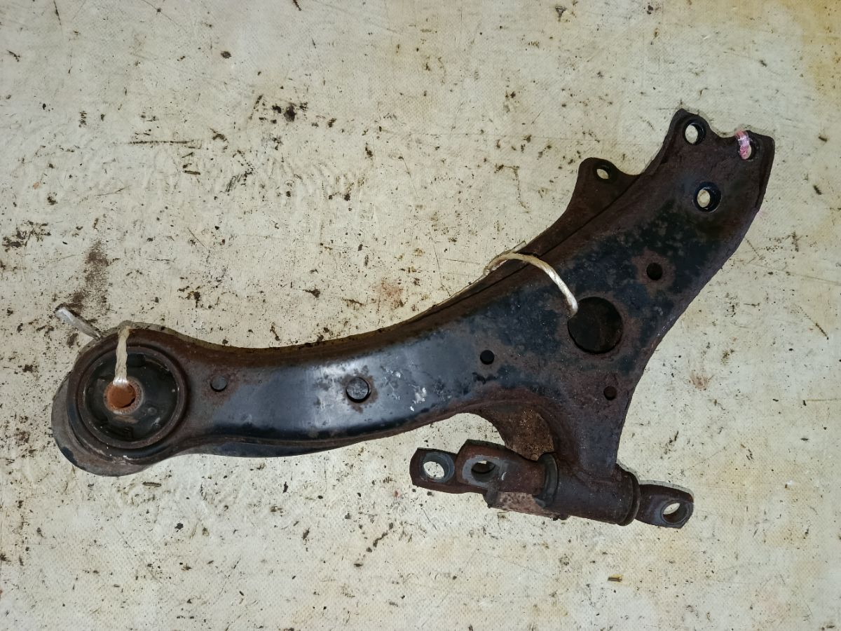 Рычаг на Toyota Camry ACV45 2AZ-FE Фото 4