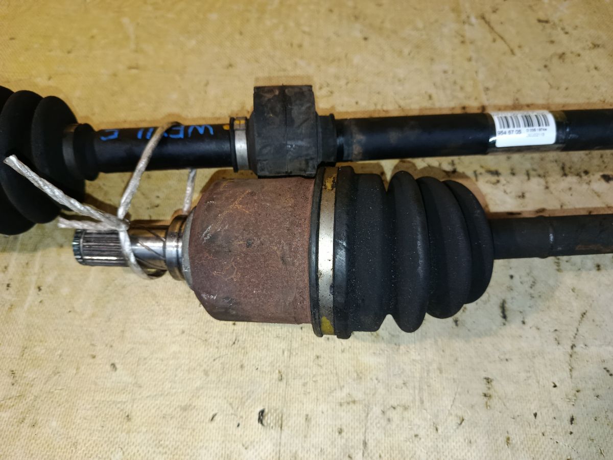 Привод на Nissan Wingroad WFY11 QG15DE Фото 3