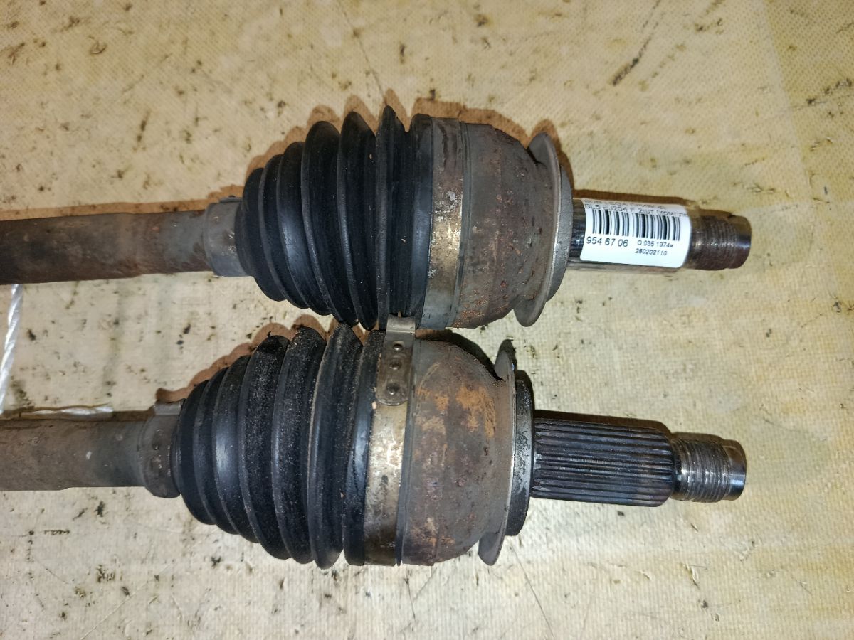 Привод на Subaru Legacy BL5 EJ204 Фото 2