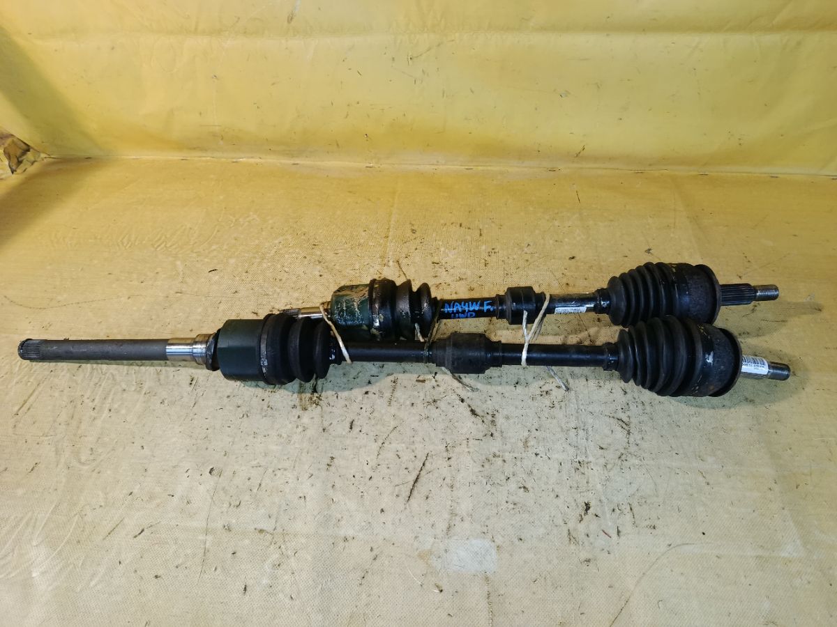 Привод на Mitsubishi Grandis NA4W 4G69 Фото 1