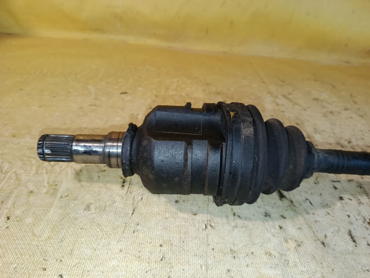 Привод на Toyota Raum EXZ15 5E-FE Фото 3