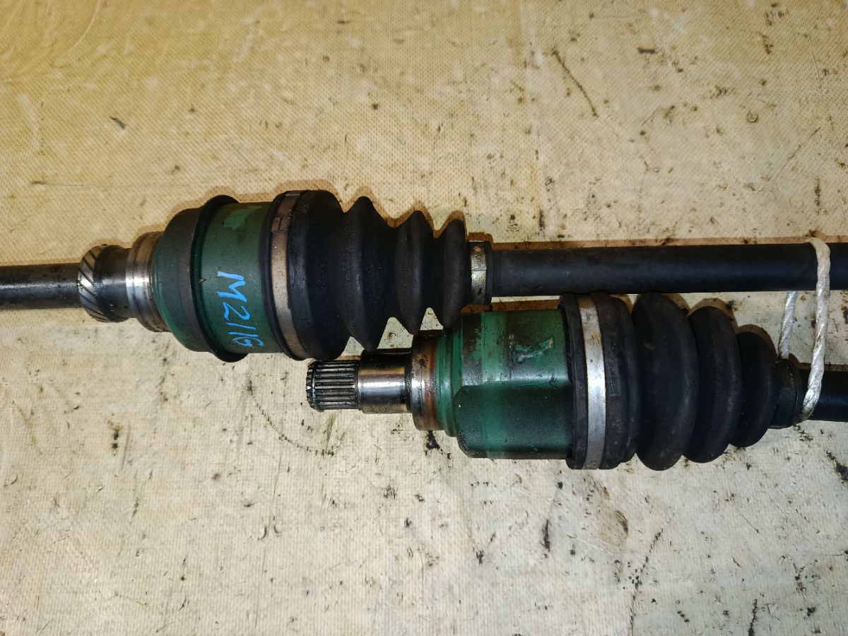 Привод на Daihatsu Yrv M211G K3-VE Фото 3