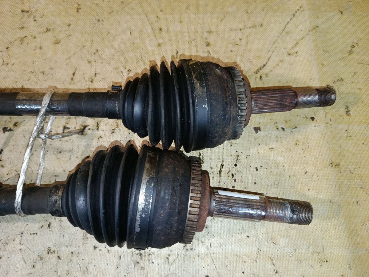 Привод на Nissan Sunny FNB15 QG15DE Фото 2