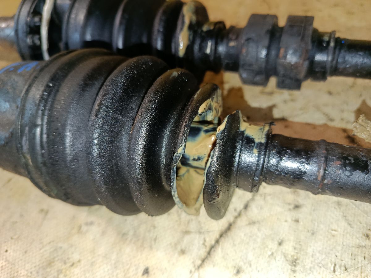 Привод на Nissan Bluebird Sylphy QNG10 QG18DE Фото 4