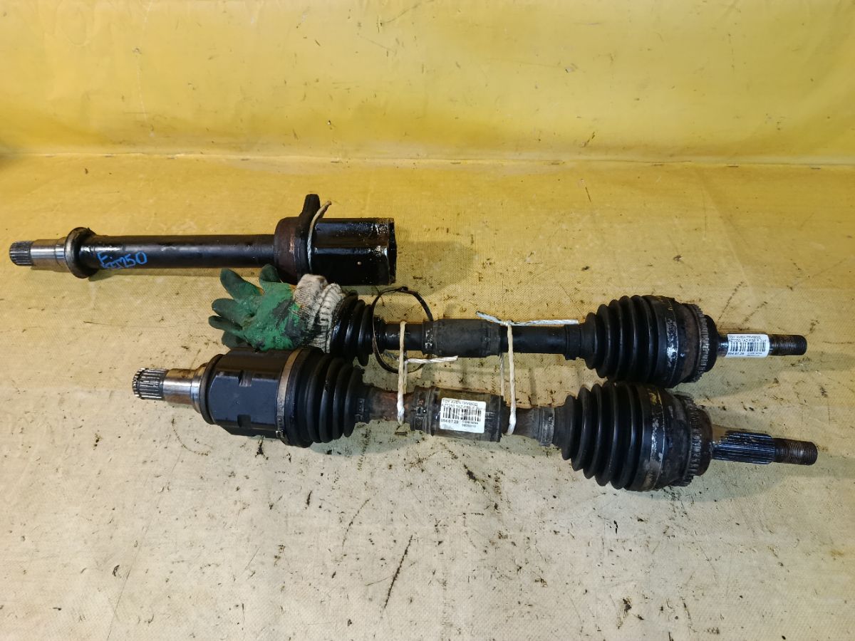 Привод на Toyota Avensis AZT250 1AZ-FSE Фото 1