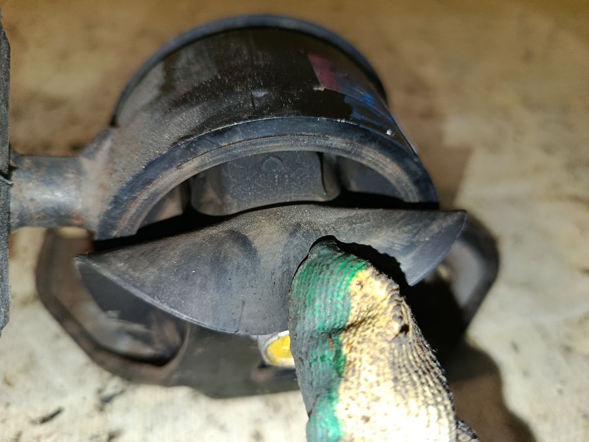 Подушка двигателя на Toyota Camry ACV45 2AZ-FE Фото 3