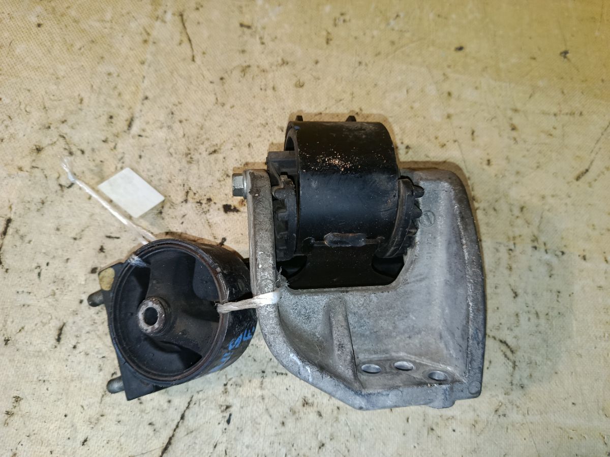 Подушка двигателя на Suzuki Sx4 YB11S M15A Фото 4